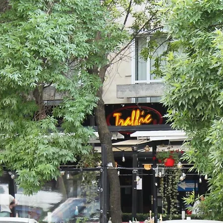 Decebal 1 Premium בוקרשט